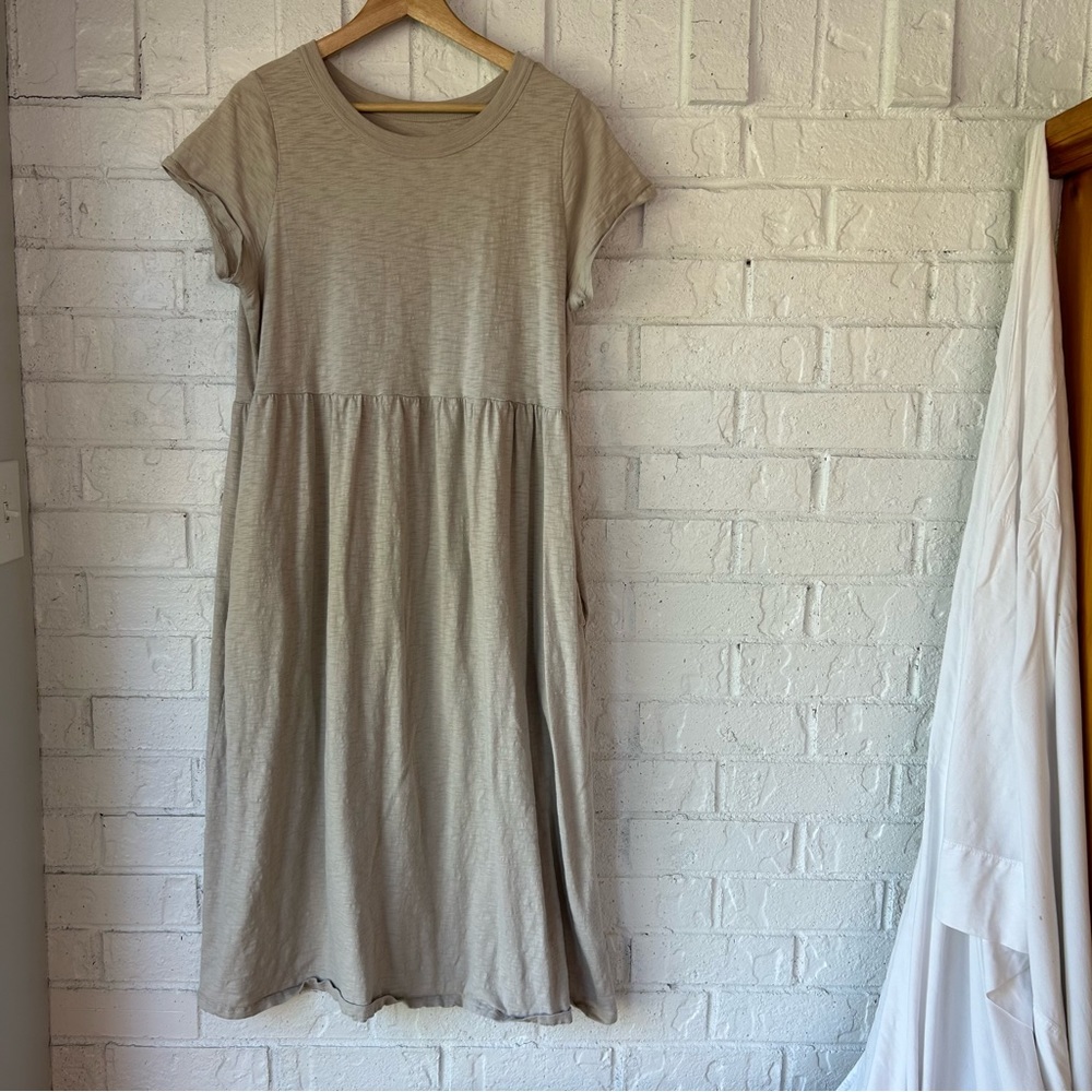 Universal Thread heathered cream T-shirt dress with pockets size L maxi